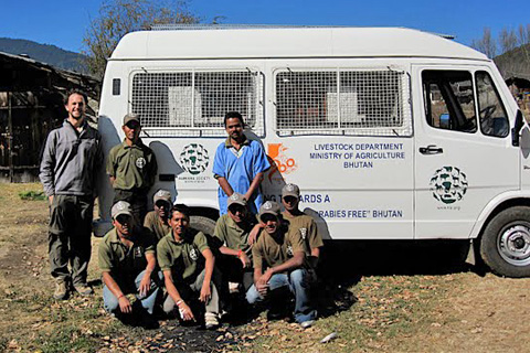 Members of HSI street dog management and rabies control program in Bhutan