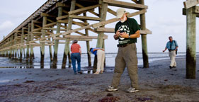 Members of The Humane Society of the United States' Oil Spill Assessment Team