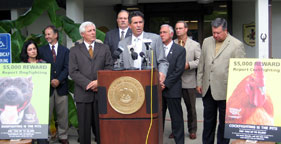 Wayne Pacelle at HSUS press conference in Louisiana